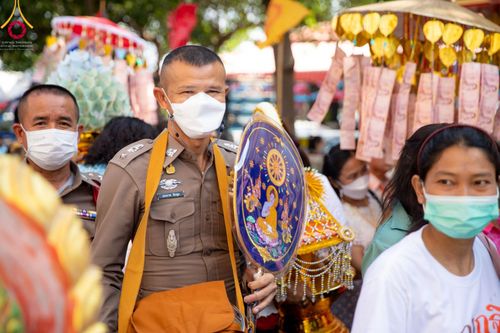 ภาพ No.56408:ประมวลภาพพิธีทอดกฐินสามัคคี ณ วัดลาดประทุมทอง จ.สุพรรณบุรี (วันที่ 30 ตุลาคม พ.ศ. 2565)