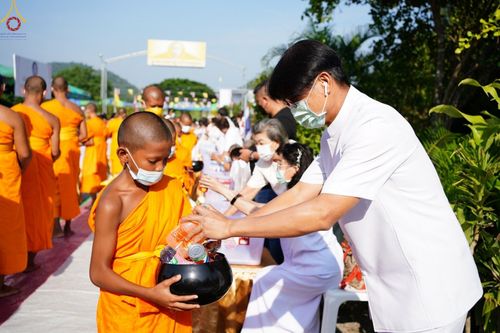 ภาพ No.57002:ประมวลภาพพิธีทอดกฐินสามัคคี ณ ศูนย์ปฏิบัติธรรมสวนผึ้ง (วันที่ 30 ตุลาคม พ.ศ. 2565)