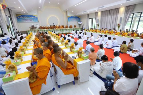 ภาพ No.50194:ประมวลภาพพิธีถวายมหาสังฆทาน 77 วัด ฉลองครบรอบ 7 ปี ศูนย์ปฏิบัติธรรมพัทลุง