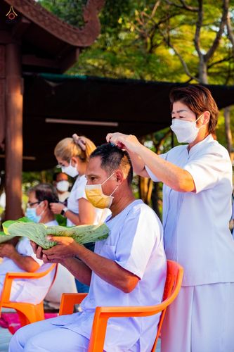 ภาพ No.43640:พิธีตัดปอยผมธรรมทายาท ณ เมืองโบราณ จ.สมุทรปราการ