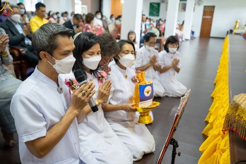 ภาพ No.53302:ประมวลภาพพิธีทอดกฐินสามัคคี ณ วัดอิสาน จ.นครราชสีมา