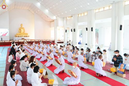 ภาพ No.40662:พิธีตัดปอยผม ปลงผม ขอขมารับผ้าไตรและพิธีบรรพชา ในโครงการอุปสมบท บูชาธรรมมหาปูชนียาจารย์ ประจำปี 2564 ชุดที่ 15