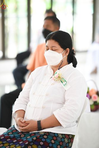 ภาพ No.43720:ประมวลภาพพิธีมอบโล่และใบประกาศเกียรติคุณ โครงการเจริญพุทธมนต์ บทธัมมจักกัปปวัตตนสูตร โรงเรียนที่มีผลการดำเนินกิจกรรมดีเด่น จังหวัดสระบุรี