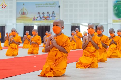 ภาพ No.44931:ประมวลภาพพิธีบรรพชา ในโครงการบรรพชาสามเณรฟื้นฟูพระพุทธศาสนาทั่วไทย ณ ศูนย์อบรมเยาวชนกาญจนบุรี