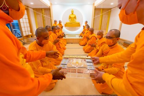 ภาพ No.56433:ประมวลภาพพิธีทอดกฐินสมโภชพระประธาน ณ วัดพระธรรมกายโทชิหงิ ประเทศญี่ปุ่น