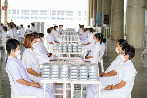 ภาพ No.49414:ประมวลภาพสาธุชนร่วมรับบุญ แกะถ่าน Led วันที่ 10 สิงหาคม พ.ศ. 2565 ณ วัดพระธรรมกาย