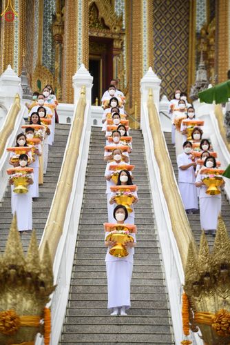 ภาพ No.48028:ประมวลภาพพิธีเวียนประทักษิณ และบรรพชาอุปสมบท รุ่นเข้าพรรษา ปี 2565