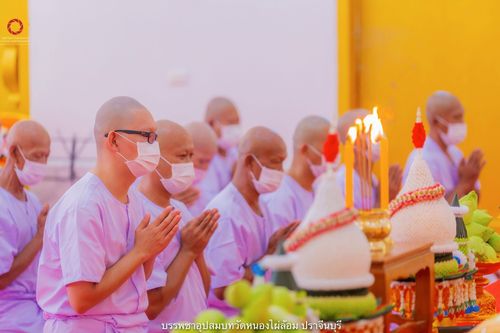 ภาพ No.40497:พิธีตัดปอยผม ปลงผม ขอขมารับผ้าไตรและพิธีบรรพชา ในโครงการอุปสมบท บูชาธรรมมหาปูชนียาจารย์ ประจำปี 2564 ชุดที่ 14