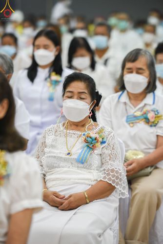 ภาพ No.49769:ประมวลภาพพิธีสักการะรูปหล่อพระมงคลเทพมุนี หลวงปู่วัดปากน้ำ ณ ห้างทวีกิจคอมเพล็กซ์ อ.เมือง จ.สระบุรี