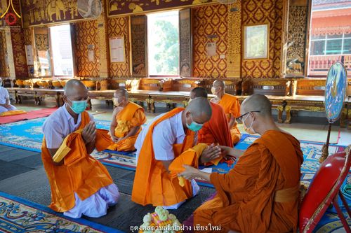 ภาพ No.39630:พิธีตัดปอยผม ปลงผม ขอขมารับผ้าไตรและพิธีบรรพชา ในโครงการอุปสมบท บูชาธรรมมหาปูชนียาจารย์ ประจำปี 2564 ชุดที่ 4
