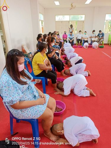 ภาพ No.45739:ประมวลภาพกิจกรรม โครงการบรรพชาสามเณรฟื้นฟูพระพุทธศาสนาทั่วไทย ณ วัดเวฬุวัน และศูนย์ปฏิบัติธรรมและอบรมเยาวชนยะลา