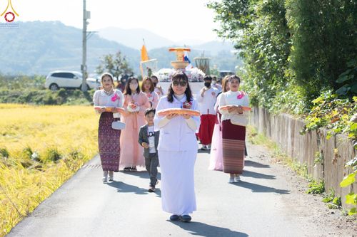 ภาพ No.53497:ประมวลภาพพิธีทอดกฐินสามัคคี ณ วัดภาวนาคยองจู ประเทศเกาหลีใต้ (วันที่ 16 ตุลาคม พ.ศ. 2565)