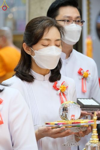 ภาพ No.47893:ประมวลภาพมูลนิธิธรรมกาย ถวายเทียนพรรษา อัญเชิญพระธาตุถวายวัดเถรวาทเวียดนาม