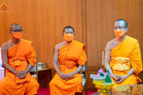 ภาพ No.49397:ประมวลภาพเจ้าคณะจังหวัดไพลินและคณะสงฆ์ ประเทศกัมพูชา เข้าเยี่ยมชมวัดพระธรรมกาย