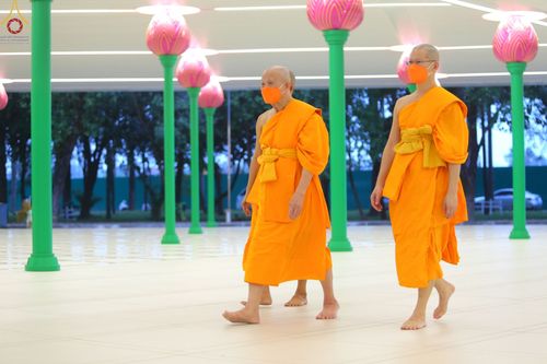 ภาพ No.55280:ประมวลภาพพิธีกรานกฐิน ของคณะสงฆ์ ณ วัดพระธรรมกาย (วันที่ 6 พฤศจิกายน พ.ศ. 2565)