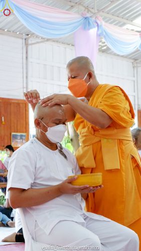 ภาพ No.39558:พิธีตัดปอยผม ปลงผม ขอขมารับผ้าไตรและพิธีบรรพชา ในโครงการอุปสมบท บูชาธรรมมหาปูชนียาจารย์ ประจำปี 2564 ชุดที่ 3