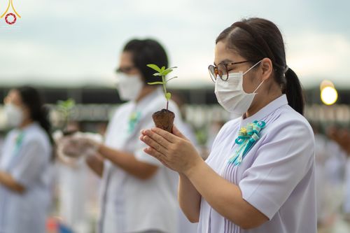 ภาพ No.52526:ประมวลภาพวันคล้ายวันเกิดครบรอบ 138 ปี พระมงคลเทพมุนี (สด จนฺทสโร) พระผู้ปราบมาร ชุดที่ 2