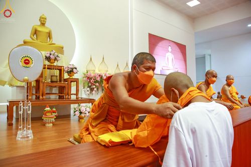 ภาพ No.44967:ประมวลภาพพิธีบรรพชา ในโครงการบรรพชาสามเณรฟื้นฟูพระพุทธศาสนาทั่วไทย ณ ศูนย์อบรมเยาวชนกาญจนบุรี