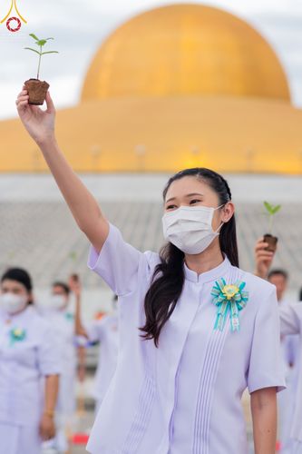 ภาพ No.52525:ประมวลภาพวันคล้ายวันเกิดครบรอบ 138 ปี พระมงคลเทพมุนี (สด จนฺทสโร) พระผู้ปราบมาร ชุดที่ 2