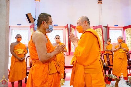 ภาพ No.40627:วัดพระธรรมกาย เป็นเจ้าภาพพิธีบำเพ็ญกุศลสวดพระอภิธรรมอุทิศถวายพระเดชพระคุณ พระวิสุทธิวงศาจารย์