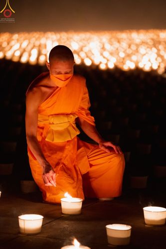 ภาพ No.41103:กิจกรรมงานบุญสวดมนต์ข้ามปีออนไลน์ เนื่องในเทศกาลส่งท้ายปีเก่า ต้อนรับพุทธศักราชใหม่ 2565