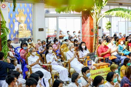 ภาพ No.53847:ประมวลภาพพิธีทอดกฐินสามัคคี ณ วัดแสงสรรค์ จ.ปทุมธานี (วันที่ 16 ตุลาคม พ.ศ. 2565)