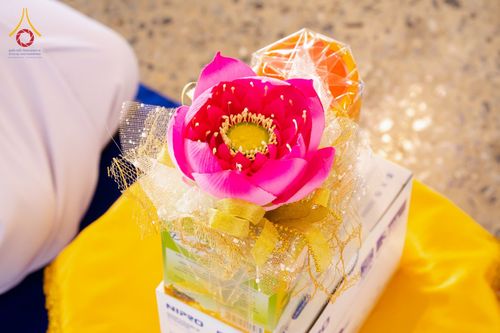 ภาพ No.49878:ประมวลภาพพิธีถวายคิลานเภสัช และอุปกรณ์ทางการแพทย์แด่คณะสงฆ์ วันเสาร์ที่ 20 สิงหาคม พ.ศ. 2565