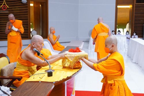 ภาพ No.52137:ประมวลภาพพิธีสักการะพระมงคลเทพมุนี (สด จนฺทสโร) ณ ศูนย์ปฏิบัติธรรมพระมงคลเทพมุนี