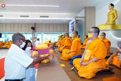 ภาพ No.48107:ประมวลภาพพิธีทอดผ้าป่าสามัคคี ณ ศูนย์ปฏิบัติธรรมภาคใต้ อ.บางกล่ำ จ.สงขลา