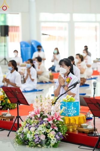 ภาพ No.45359:ประมวลภาพพิธีตักบาตรสามเณรใหม่ โครงการบรรพชาสามเณรฟื้นฟูพระพุทธศาสนาทั่วไทย ณ ศูนย์อบรมเยาวชนนครปฐม