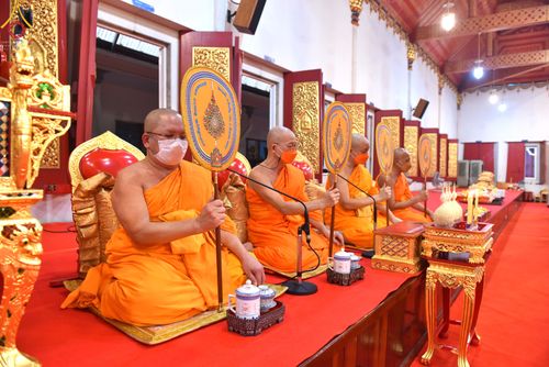 ภาพ No.49678:ประมวลภาพพิธีบำเพ็ญกุศลสวดพระอภิธรรมศพอุทิศถวายพระเดชพระคุณพระเทพวรเวที (บุญศรี ปุญฺญสิริ ป.ธ.4) 