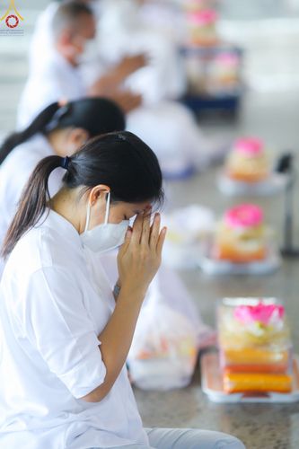 ภาพ No.51935:ประมวลภาพพิธีกฐินสัมฤทธิ์ ปีที่ 15 และกฐินสมทบ วัดกัลยาณมิตรทั้งภายในและต่างประเทศ ปีที่ 5