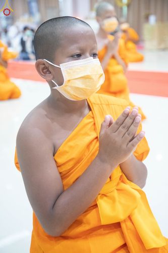 ภาพ No.44634:ประมวลภาพพิธีบรรพชา โครงการบรรพชาสามเณรฟื้นฟูพระพุทธศาสนาทั่วไทย ณ ธุดงคสถานสุราษฎร์ธานี