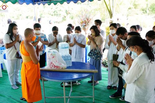 ภาพ No.57003:ประมวลภาพพิธีทอดกฐินสามัคคี ณ ศูนย์ปฏิบัติธรรมสวนผึ้ง (วันที่ 30 ตุลาคม พ.ศ. 2565)