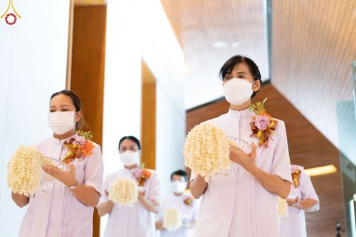 ภาพ No.50543:ประมวลภาพพิธีทอดผ้าป่าระบบไฟฟ้าถาวร ณ ศูนย์ปฏิบัติธรรมพระมงคลเทพมุนี