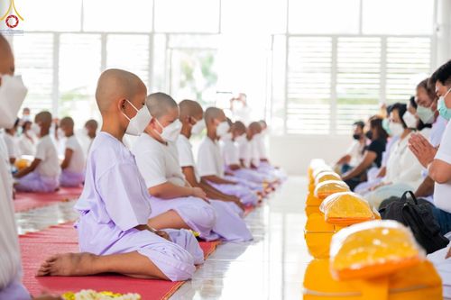 ภาพ No.44575:ประมวลภาพพิธีบรรพชา โครงการบรรพชาสามเณรฟื้นฟูพระพุทธศาสนาทั่วไทย ณ ศูนย์ปฎิบัติธรรมสมุทรปราการ