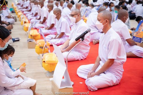 ภาพ No.40850:พิธีตัดปอยผม ปลงผม ขอขมารับผ้าไตรและพิธีบรรพชา ในโครงการอุปสมบท บูชาธรรมมหาปูชนียาจารย์ ประจำปี 2564 ชุดที่ 17