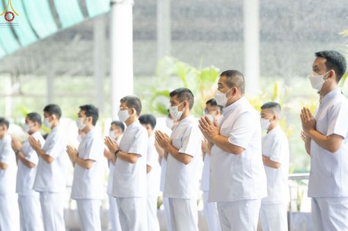 ภาพ No.48480:ประมวลภาพพิธีรับร่างนักสร้างบารมี พระเดชพระคุณพระสุธรรมญาณวิเทศ วิ. (สุธรรม สุธมฺโม)