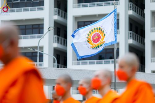 ภาพ No.89156:พิธีอัญเชิญรูปหล่อทองคำ  คุณยายอาจารย์มหารัตนอุบาสิกาจันทร์ ขนนกยูง เพื่อประดิษฐาน ณ มหาวิหารคุณยายอาจารย์ฯ เนื่องในวันครูผู้ค้นพบวิชชาธรรมกาย วันศุกร์ที่ 29 กันยายน พ.ศ. 2566