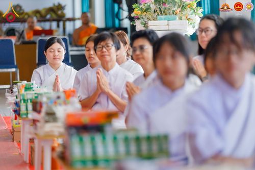 ภาพ No.283522:วันอาทิตย์ที่ 21 ธันวาคม  2568 พิธีบิณฑบาตฉลองสามเณรใหม่ ประเทศอินโดนีเซีย