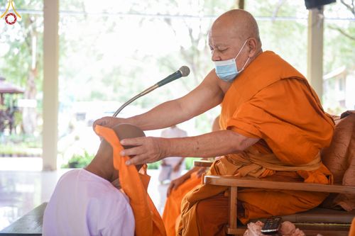 ภาพ No.44914:ประมวลภาพพิธีรรพชา โครงการบรรพชาสามเณรฟื้นฟูพระพุทธศาสนาทั่วไทย ณ ศูนย์อบรมเยาวชนบุญประสาน