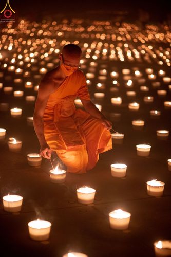 ภาพ No.41106:กิจกรรมงานบุญสวดมนต์ข้ามปีออนไลน์ เนื่องในเทศกาลส่งท้ายปีเก่า ต้อนรับพุทธศักราชใหม่ 2565