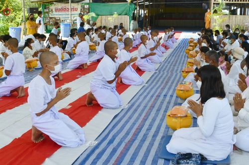 ภาพ No.44772:ประมวลภาพพิธีบรรพชา ในโครงการบรรพชาสามเณรฟื้นฟูพระพุทธศาสนาทั่วไทย ณ ศูนย์อบรมเยาวชนปัตตานี