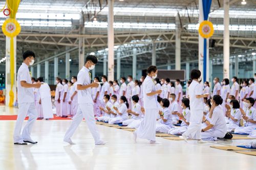 ภาพ No.48561:ประมวลภาพพิธีรำลึกถึงนักสร้างบารมี ในวันมหารำลึก ครั้งที่ 32 ณ วัดพระธรรมกาย