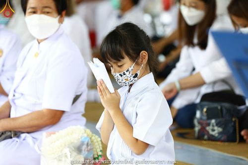 ภาพ No.40159:พิธีตัดปอยผม ปลงผม ขอขมารับผ้าไตรและพิธีบรรพชา ในโครงการอุปสมบท บูชาธรรมมหาปูชนียาจารย์ ประจำปี 2564 ชุดที่ 10