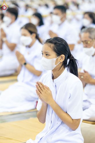 ภาพ No.52292:ประมวลภาพพิธีบูชาข้าวพระ (วันอาทิตย์ต้นเดือนตุลาคม) ณ วัดพระธรรมกาย จ.ปทุมธานี 