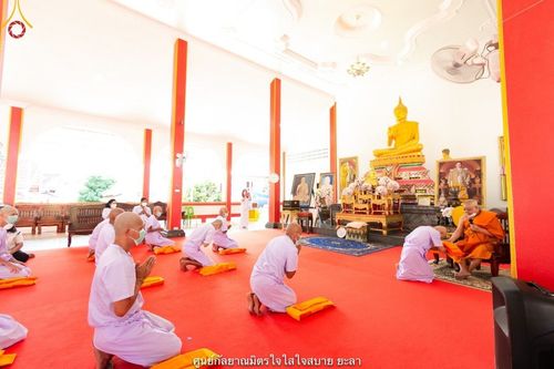 ภาพ No.40078:พิธีตัดปอยผม ปลงผม ขอขมารับผ้าไตรและพิธีบรรพชา ในโครงการอุปสมบท บูชาธรรมมหาปูชนียาจารย์ ประจำปี 2564 ชุดที่ 9