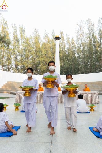 ภาพ No.44546:ประมวลภาพพิธีปลงผม โครงการบรรพชาสามเณรฟื้นฟูพระพุทธศาสนาทั่วไทย ณ อนุสรณ์สถานมหาวิหารพระมงคลเทพมุนี