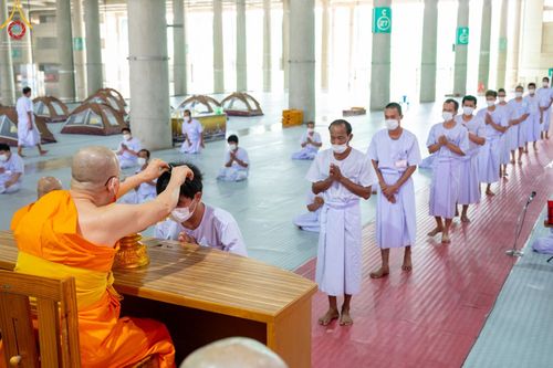 ภาพ No.44137:ประมวลภาพพิธีตัดปอยผมนาคธรรมทายาท รุ่นวันคุ้มครองโลกเฟส 2  ณ วัดพระธรรมกาย