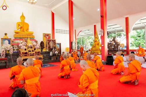 ภาพ No.40080:พิธีตัดปอยผม ปลงผม ขอขมารับผ้าไตรและพิธีบรรพชา ในโครงการอุปสมบท บูชาธรรมมหาปูชนียาจารย์ ประจำปี 2564 ชุดที่ 9